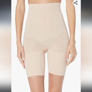 Assets by Spanx Shapewear